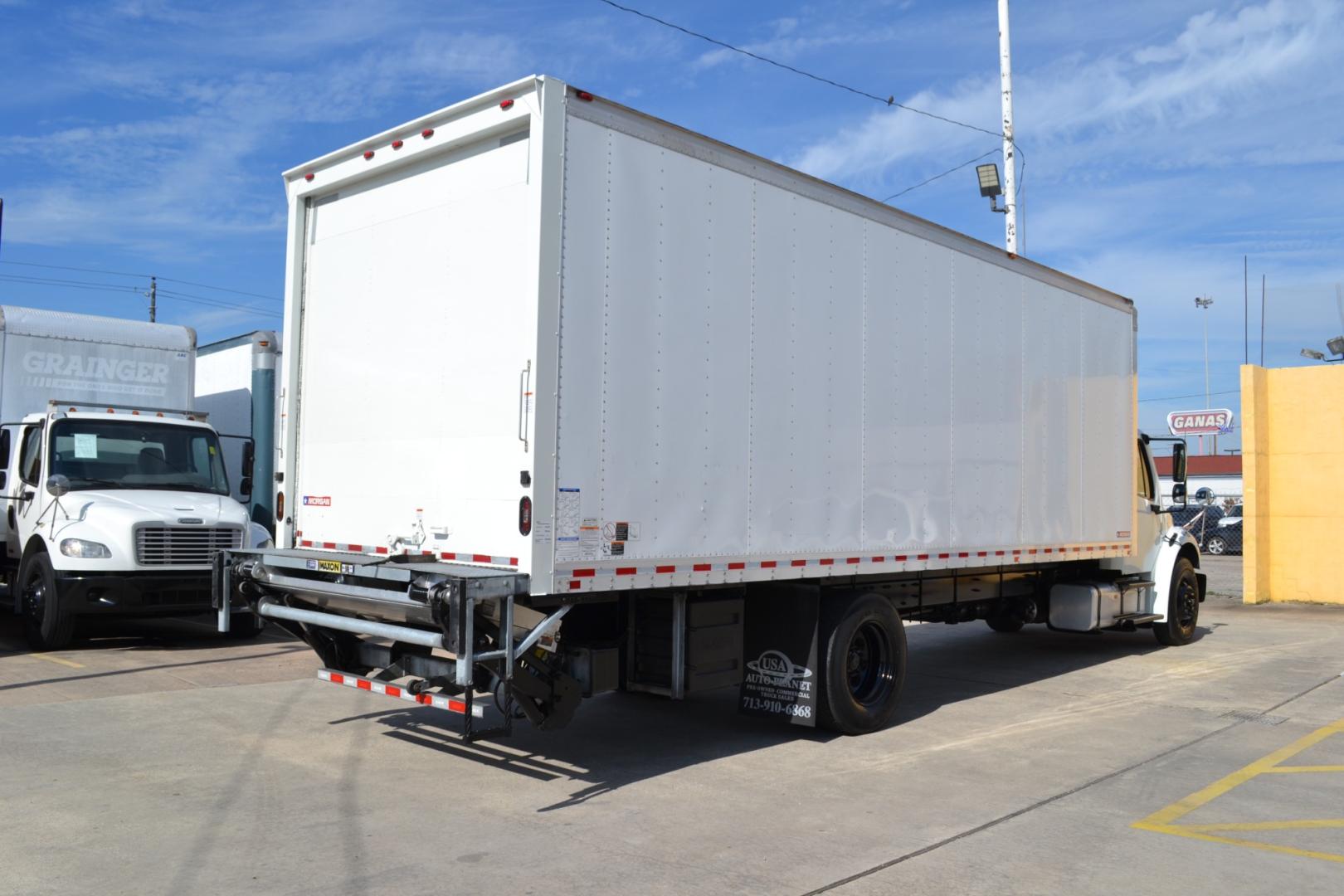 2019 WHITE /BLACK FREIGHTLINER M2-106 with an CUMMINS B6.7L 260HP engine, ALLISON 2500RDS AUTOMATIC transmission, located at 9172 North Fwy, Houston, TX, 77037, (713) 910-6868, 29.887470, -95.411903 - Photo#3